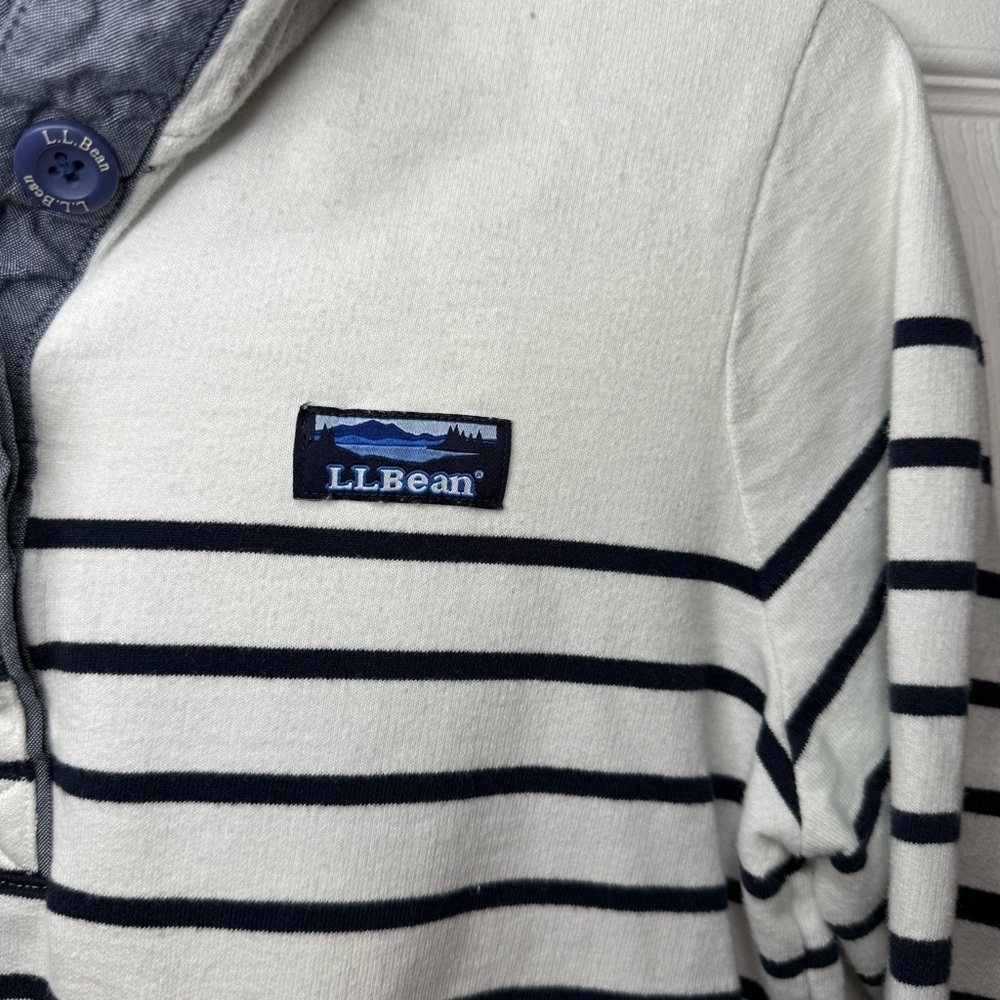 L.L.Bean Striped Quarter Button Pullover Size Small White with Navy Stripes GUC - Picture 2 of 7
